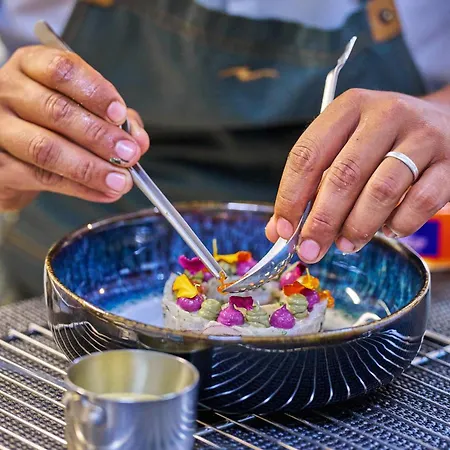De Peint - Et Restaurant 5*