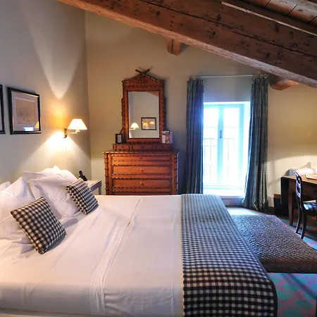 De Peint - Et Restaurant 5* Arles
