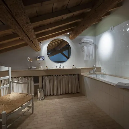 De Peint - Et Restaurant Arles